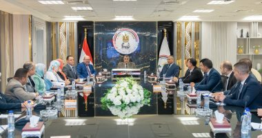 وزير الدولة للإنتاج الحربي يتابع خطط التسويق لمنتجات الشركات التابعة    