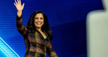 صراع جمهورى ديمقراطى.. إليز ستيفانيك تدخل سباق حاكم نيويورك أمام كاثى هوكل