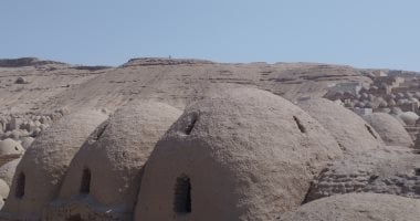 زاوية سلطان بالمنيا تتحول إلى تراث ومزار شعبى.. وحكاية مقابر فريزر.. صور