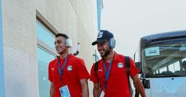 وصول لاعبي منتخب مصر إلى ملعب مباراة الرأس الأخضر.. صور