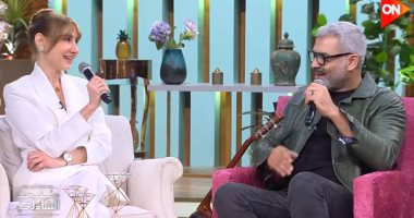 هاني عادل وزوجته دياموند عبود يقدمان دويتو غنائيا بـ"معكم منى الشاذلي" جانب من اللقاء