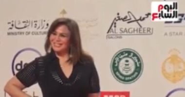 ظهور جديد لإلهام شاهين ولبلبة يلفتت الانتباه بمهرجان القاهرة السينمائى