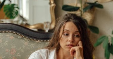 الفضفضة حل للخلافات الزوجية أم خطر يهدد العلاقة؟ اعرفى الشعرة الفارقة