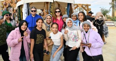 كيف استغلت محافظة الفيوم المهرجان السينمائى الدولى للترويج للأماكن السياحية؟.. المحافظة نظمت رحلة ترفيهية للفنانين والوفود المشاركة بالمهرجان.. دمجت معه افتتاح مهرجان تونس لأول مرة بحضور نجوم الفن.. صور