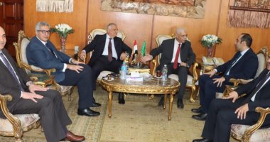 رئيس جامعة المنوفية يستقبل أمين عام المجلس الأعلى للجامعات  