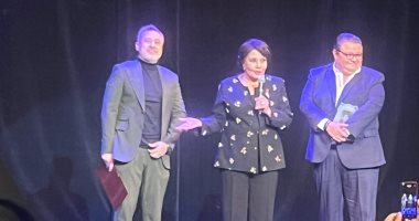 فردوس عبد الحميد تهدى أغنية "شادى" لأطفال فلسطين بحفل تكريمها