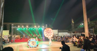 السهرة مستمرة.. عروض فرق الفنون الشعبية بمهرجان الأقصر القومى للتحطيب.. فيديو