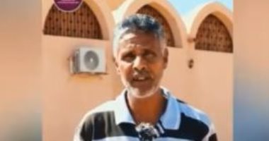 رئيس قرية أبرق بالشلاتين: الدولة بنت 86 بيتا بدويا للأهالى وصوب زراعية مجانية رئيس قرية أبرق