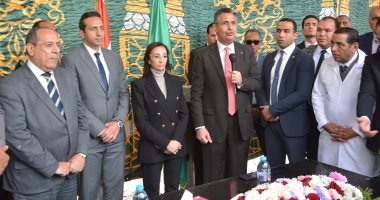 وزير التموين يطمئن على إنتاج الدقيق للخبز المدعم بالبحيرة