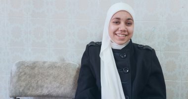 "كروانة بنى سويف".. حبيبة ختمت نصف القرآن وتحلم بإقامة كتاب للأطفال