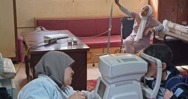 الكشف على 445 حالة فى قافلة طبية لجامعة بنها لفحص العيون ضمن مبادرة "بداية"