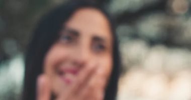 لو خطوبتك فى السنة الجديدة.. خبير طاقة يحذر من الكراكيب تحت السرير