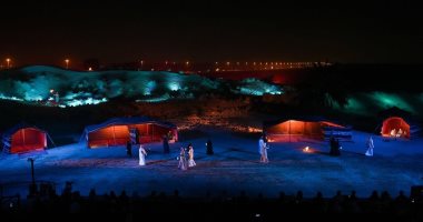 مهرجان الشارقة للمسرح الصحراوى.. منصة تجمع التراث والإبداع العربى فى قلب الصحراء