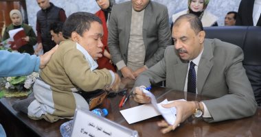 محافظ سوهاج يستمع لمطالب واحتياجات المواطنين فى اللقاء الجماهيرى
