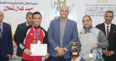 محافظ القليوبية يكرم منتخب القليوبية لكرة القدم.. و30 رحلة عمرة للفريق