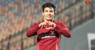 سيراميكا يفعل بند شراء إسلام عيسى وفخرى لاكاى من بيراميدز إسلام عيسى