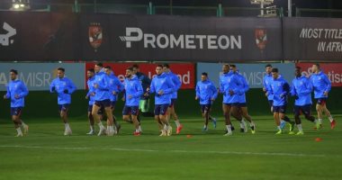 شباب بلوزداد الجزائرى يتدرب على ملاعب الأهلى فى مدينة نصر