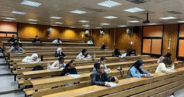 جداول امتحانات برنامج اللغة العربية بكلية الإعلام جامعة القاهرة 2024/2025