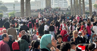 احتفالية شعبية بعيد بورسعيد القومى الـ68 فى ميدان الشهداء.. فيديو وصور