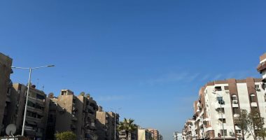 انخفاص في درجات الحرارة رغم سطوع الشمس ببورسعيد.. فيديو