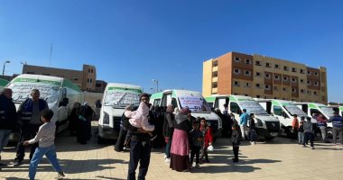 سكرتير مساعد الإسماعيلية يتفقد القافلة الطبية بمدينة المستقبل