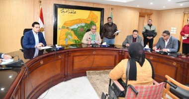 محافظ الفيوم يوجه بتوفير مساعدات مالية ومعاشات للحالات الأولى بالرعاية