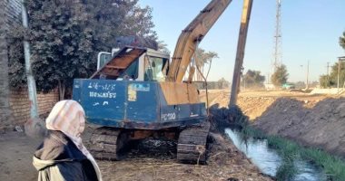 تطهير مصرف نصرى  ورفع مخلفات من شوارع مدينة ناصر ببنى سويف