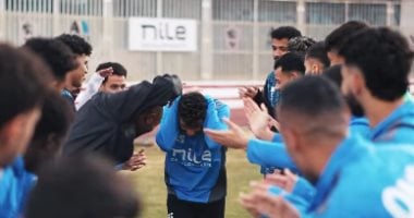 شاهد احتفال جروس ولاعبى الزمالك بعيد ميلاد زيزو