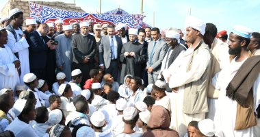 وزير الأوقاف يشهد أداء الاطفال والناشئة من حلايب لمراسم حفظهم للقران الكريم وزير الأوقاف يشهد أداء الاطفال والناشئة من أطفال حلايب