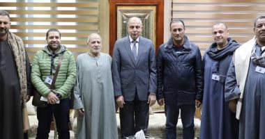 محافظ المنيا يناقش مع تجار الجملة آلية نقل سوق الحبشى إلى ماقوسة