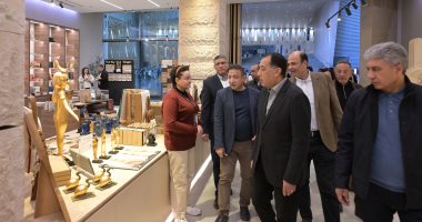 استعدادا لافتتاحه.. رئيس الوزراء يتفقد اللمسات النهائية لـ"المتحف المصرى الكبير"