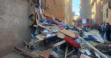 العناية الإلهية تنقذ أسرة من انهيار منزل قديم بمدينة كوم أمبو فى أسوان