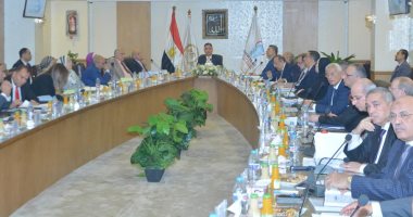 وزير التموين يرأس "عمومية الصناعات الغذائية" ويشيد بدورها فى توفير السلع وزير التموين يرأس الجمعية العمومية للقابضة للصناعات الغذائية