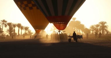 صورة اليوم.. سماء الأقصر تشهد تحليق 77 رحلة بالون طائر على متنها 1900 سائح