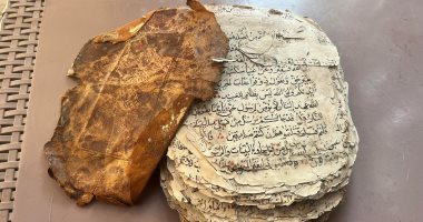 حافظوا عليه من الضياع.. حكاية مصحف عمره 300 سنة بخط اليد.. يحلفون عليه فى الجلسات العرفية.. "ختمة عبد الحق" لها مكانة خاصة ولا تقدر بمال .. وتتوارثها الأجيال كالمنازل والأراضى.. فيديو وصور
