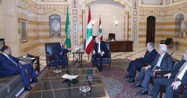 أبو الغيط يلتقى ميقاتى وبرى فى بيروت.. ويؤكد: لبنان معدًا لانطلاقة جديدة جانب من اجتماع أبو الغيط وميقاتي