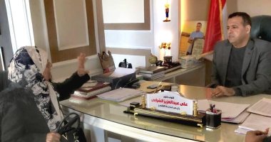 رئيس مدينة الأقصر يناقش شكاوى المواطنين في لقاء اليوم المفتوح الأسبوعي