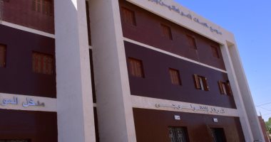 "حياة كريمة" بوابة خدمات المستقبل لأهالى الأقصر.. افتتاح 13 مجمعا لخدمات المواطنين فى إسنا وأرمنت.. المبادرة الرئاسية تقدم خدمات متكاملة وتوفر الوقت والجهد على 663 ألفًا و717 مواطنا فى القرى المختلفة.. صور