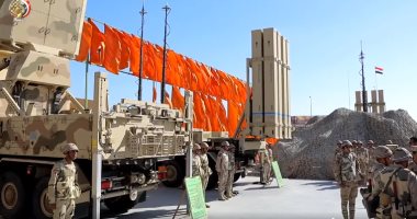 الفريق أول عبد المجيد صقر يتفقد أحد تشكيلات قوات الدفاع الجوى.. فيديو