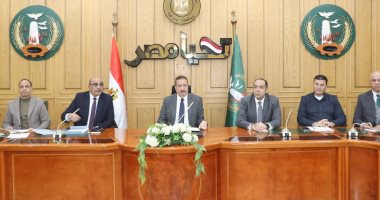 استبعاد رئيس وحدة قروية بالمنوفية بسبب تدنى الحالة العامة وكثرة الإشغالات