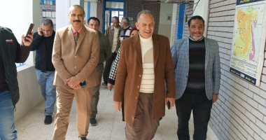 وكيل وزارة التربية والتعليم بأسيوط يتابع سير أعمال امتحانات