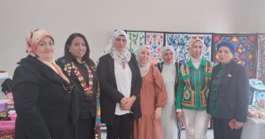 المنتجات اليدوية السيناوية تشارك فى مهرجان سباق الهجن بشرم الشيخ شيرين الهوارى عضو المجلس القومي للمرأة بجنوب سيناء