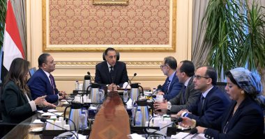 رئيس الوزراء يستعرض مع رئيس "سلامة الغذاء" خطوات تحقيق خطة الهيئة "2023 ـ 2026"