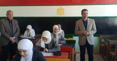 وكيل تعليم كفر الشيخ يتفقد مدارس بيلا في اليوم الخامس للامتحانات.. صور