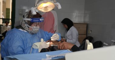 جامعة أسيوط تُطلق قافلة طبية متخصصة فى طب الأسنان بالمركز الحضرى بالوليدية بأسيوط