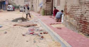 محافظ المنوفية يتابع أعمال رصف وتطوير عدد من شوارع منوف وتلا وأشمون 