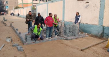 محافظ القليوبية يتابع أعمال الرصف بشوارع بحى غرب شبرا الخيمة