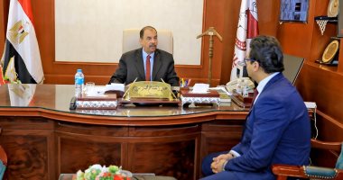 محافظ سوهاج يناقش مع وكيل وزارة الصحة تشغيل المستشفيات المركزية محافظ سوهاج يناقش مع وكيل وزارة الصحة تشغيل المستشفيات المركزية