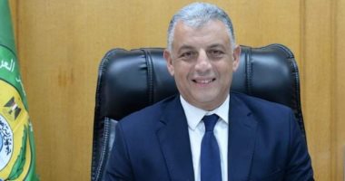 تنطلق السبت.. محافظ الإسماعيلية يتابع استعدادات امتحانات الشهادة الإعدادية