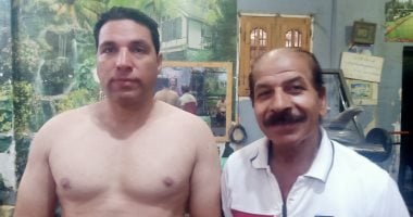 عزيمة لا تقهر.. حكاية شاب شرقاوى من معاناة السمنة المفرطة إلى بطل كمال أجسام بعد ممارسة الرياضة.. هشام حنفى: وزنى كان 155 كجم وصاحبتنى الأمراض وبالتدريبات أصبحت 95 كجم فى 6 أشهر فقط ويؤكد: العزيمة مفتاح النجاح هشام حنفى ومدربه